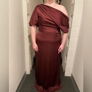 Faeriesty Brand NWT Women's 18W Asymmetrical Off the Shoulder Long Satin Gown